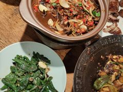 -聚鑫朋酸菜肥肠(九龙仓店)