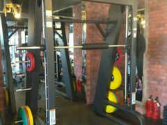 -GYMPLUS私教健身会馆(大悦城店)