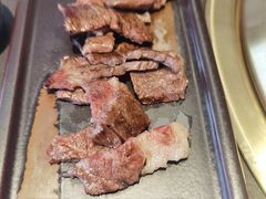 -铭牛烧肉·和牛海鲜自助(高新月牙湖店)