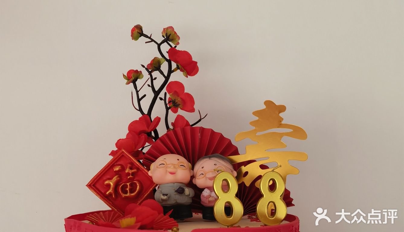 干净整洁的蛋糕房