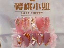 -花系美·美甲美睫精品店