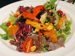 田园色拉配烤南瓜-C&R西班牙餐厅