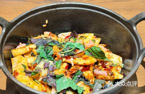 XO Sauce and Perilla Leaf Stir-fried Prawns