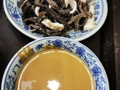 老北京爆肚-门框胡同百年卤煮(新街口店)