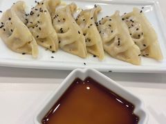 -财兜兜大黄山小馄饨