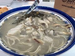 -明呈黄鱼面馆(斜土路店)