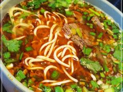-臻老板牛肉面(光华路SOHO店)