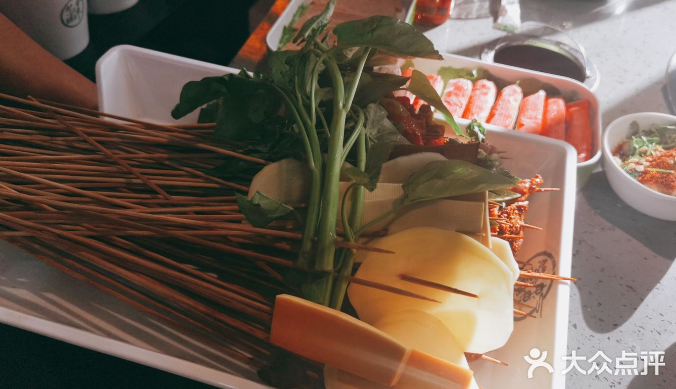 下班去吃生意也挺好的，推荐鸡胗，牛肉，粉条，土豆