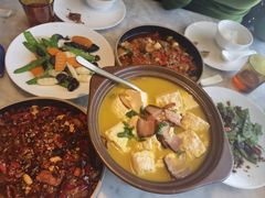 -雀蓝川菜(奥体广场店)