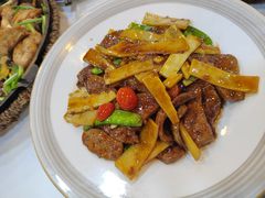 酸笋炒猪肝-阿忠食坊大排档·20年老店(万象城店)