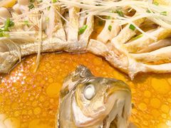 清蒸武昌鱼-莲餐厅·湖北菜·藕汤是头牌(愚园路店)