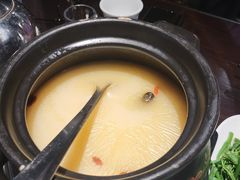-牛头鱼庄·地道广西菜(西明店)