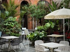 -潮一不贰·法式甜品·生日蛋糕·西式简餐(外滩店)