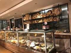 面包甜点陈列柜-欧式面包坊(青岛万象城店)