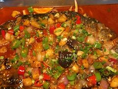 -鸣记脆皮烤鱼·海鲜烤鱼(三八广场店)