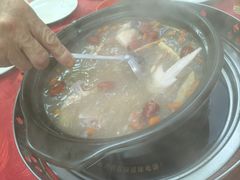 -花苑美食横琴生蚝火锅(拱北粤华路店)