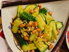 -毛辣果·贵州红酸汤牛肉火锅(西单店)