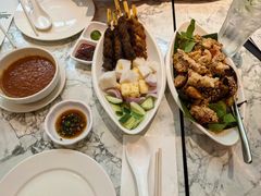 沙爹鸡牛肉拼盘-关夫人餐厅(KLCC阳光广场店)