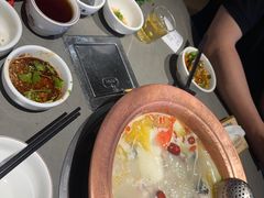 -阿婆情腊排骨火锅·野生菌季(古城旗舰店)