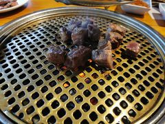 -唯成•韩国炭火烤肉 유성고기