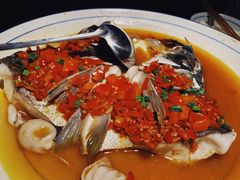 老坛剁椒蒸鲜活鱼头-老湘村·湖南土菜(天河维多利店)