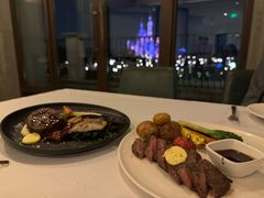 -WOLFGANG PUCK KITCHEN & BAR(迪士尼小镇店)