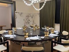 -半岛翡丽海鲜自助餐厅(观风亭店)