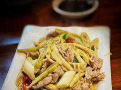 -龙翔山庄雷鸡肉(青城后山泰安古镇店)