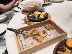-小渔莊•地道胶东菜(旅游路万象省博物馆店)