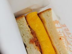 咸牛肉厚蛋多士-世记咖啡(氹仔外卖店)