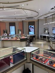 -周生生Chow Sang Sang(新世界店)