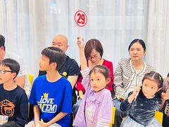 -蓝话筒·少儿成人演讲口才·主持朗诵·戏剧表演(大华第一坊店)
