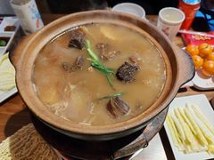 -阿润打边炉·鲜切鸡煲(华漕店)