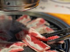 精品牛五花-唯成•韩国炭火烤肉 유성고기