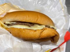 浓浓高达芝士双层吉士堡-麦当劳(杭州西湖银泰百货店)