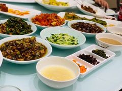 -湖畔鲁菜·二十年老字号餐厅(大明湖店)