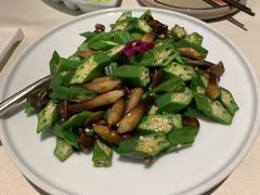 -京尊烤鸭店JINGZUN(春秀路店)
