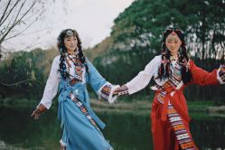 -汉仪华裳汉服馆(打浦桥店)