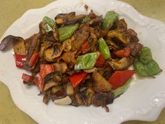 -东巴谷野生菌火锅餐厅