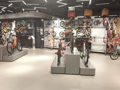 -迪卡侬(环球港店)