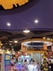 -卡通尼乐园(五彩世界店)