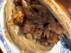 -老天桥酱肉烧饼夹肘子(天桥店)