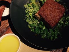 牛肝菌裹三文鱼-Carbon莫卡哆·意大利复古集市餐厅(杭州大厦店)