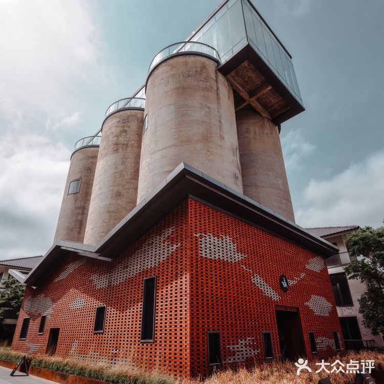 城市探店奇遇记 | 一尺花园筒仓店