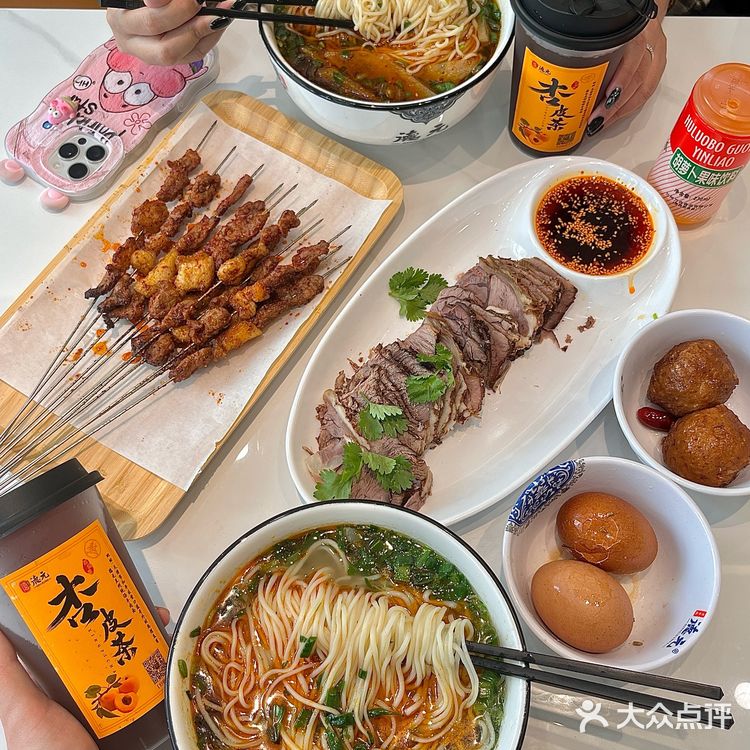 兰州料理都已经卷成这样了！