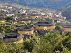 -初溪土楼群