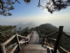 -罗田薄刀峰风景区