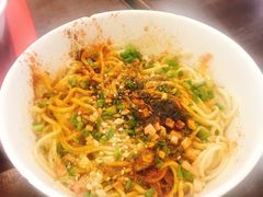 油泼面-华中科技大学百景园(三楼酒店)