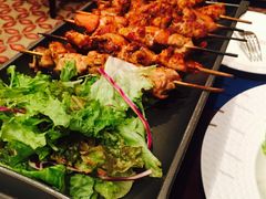 土耳其烤鸡肉串-香格里拉鱼跃地中海西餐厅·牛排披萨