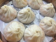 -莱莱小笼·乔艾